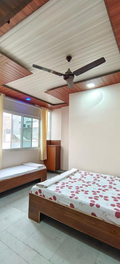 Hotel Anjali Ujjain Extérieur photo